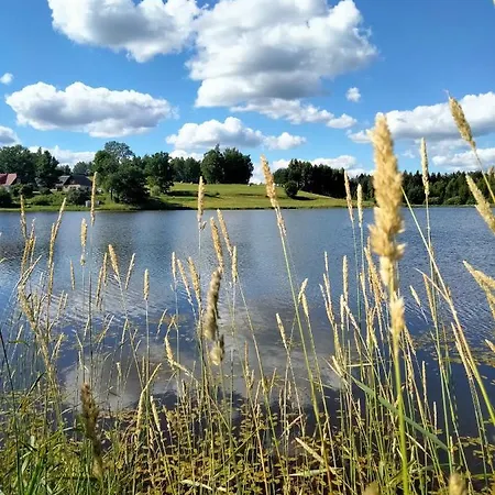 Kunnimaee Glamping Luksustelt Mae-Suhka